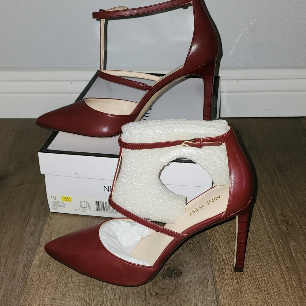 Nine West Red Heels - Picture 2 of 6